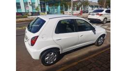 CHEVROLET - CELTA - 2014/2014 - Branca - R$ 36.900,00