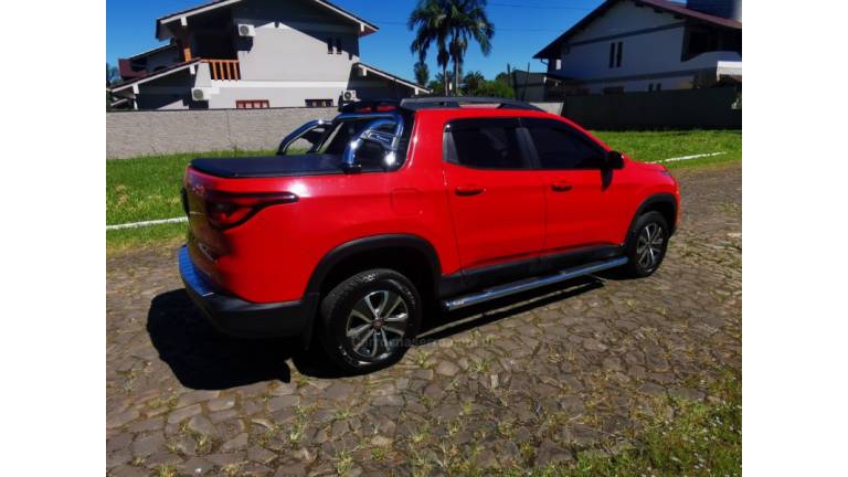 FIAT - TORO - 2018/2019 - Vermelha - R$ 89.900,00