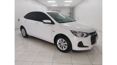 CHEVROLET - ONIX - 2021/2022 - Branca - R$ 85.900,00